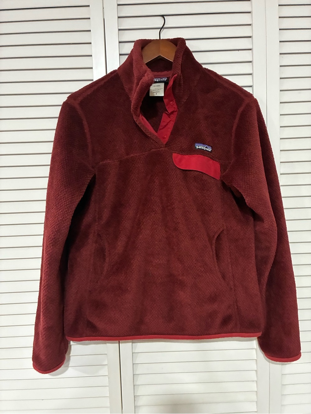 Patagonia Men’s Dark Red Zip-Up Fleece Pullover